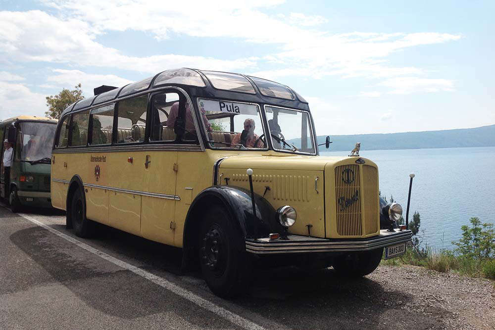 Oldtimer-Bus Vermietung - Österreich | CLASSIC PORTAL