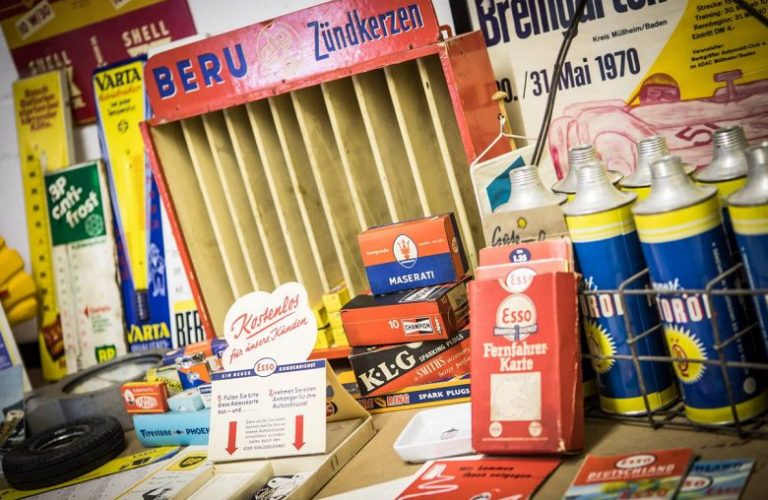 alte-tanke-oldtimer-tankstelle-besuch-beim-profi_classic-portal__0001