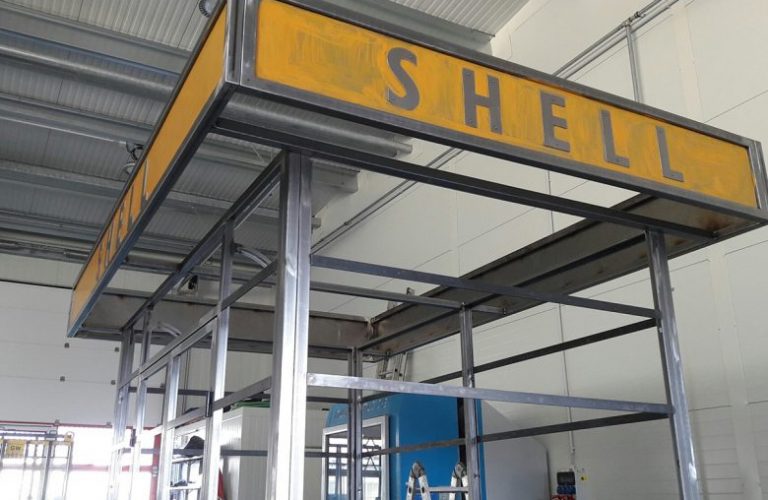 alte-tanke-oldtimer-tankstelle-besuch-beim-profi_classic-portal__0018