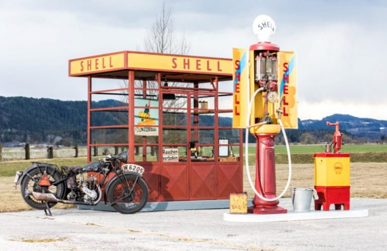 alte-tanke-oldtimer-tankstelle-besuch-beim-profi_classic-portal__0026