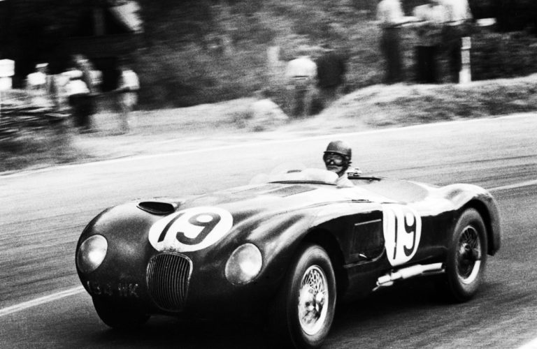 Jaguar C-Type in Le Mans 1953.