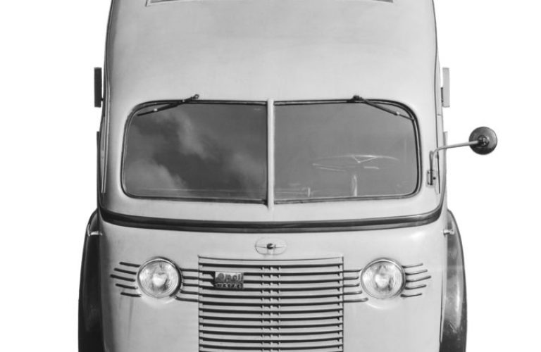 Prototyp eines Opel Blitz Lieferwagen 1,5-23 COE (1937).