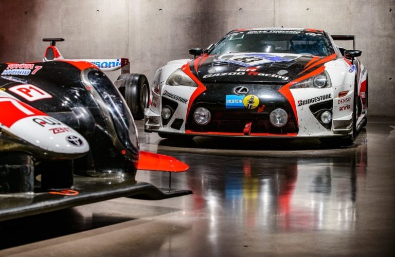 Ausstellung „Racing & Innovation – a Retrospective of Toyota in Motorsport“ im Museum Art & Cars in Singen.
