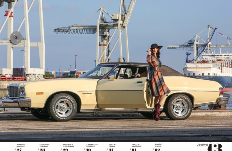 Wochenkalender „Girls & legendary US-Cars 2023“.