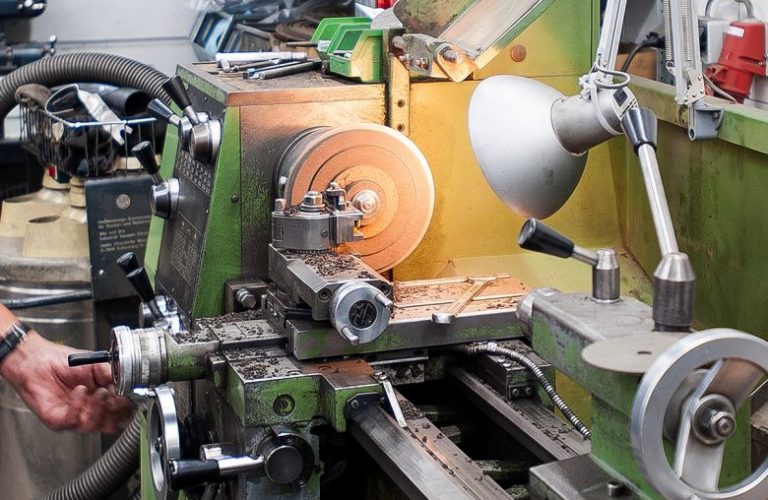 bremsen-schoebel-nuernberg-oldtimer_classic-portal_043a