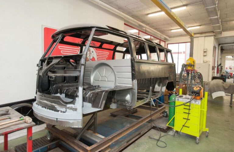 oldieklinik-oldtimer-werkstatt-restauration-salzburg_classic-portal_009-1