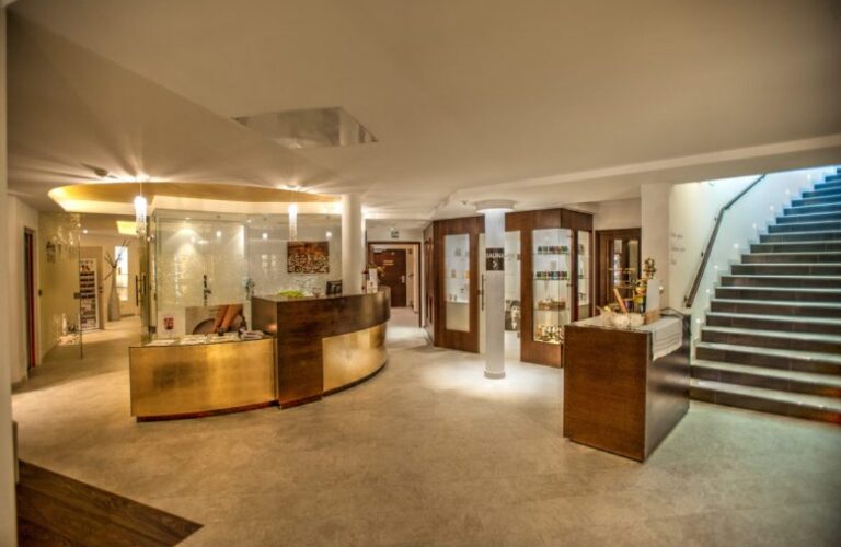 plantitscherhof-oldtimer-hotel-meran-suedtirol_classic-portal_088