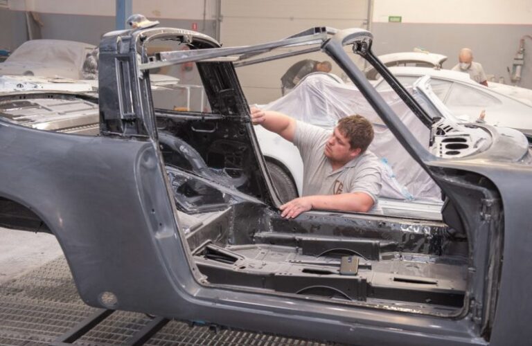 vehicle-experts-oldtimer-restauration-ungarn_classic-portal_077